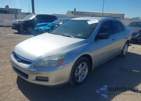 2006 Honda Accord 2.4 Se z USA, uszkodzony, nr VIN 1HGCM56346A166672